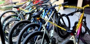 Viral, Bapak & Anak Maling Sepeda Angin Dibekuk Satreskrim Polres Bangkalan