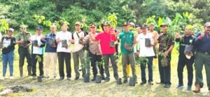 Perhutani KPH Kediri Bersama Stakeholder Tanam Pohon 5.500 Plances di Tulungagung