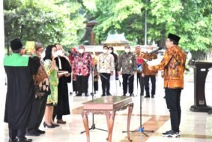 Bupati Gus Muhdlor Lantik Ratusan Pejabat Eselon II, III dan IV, Bachruni Jabat Kepala Dinas PU CKTR