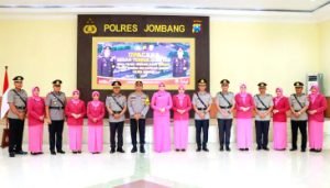 Penyegaran Organisasi, Kapolres Jombang Pimpin Sertijab Wakapolres, Kasat dan Kapolsek