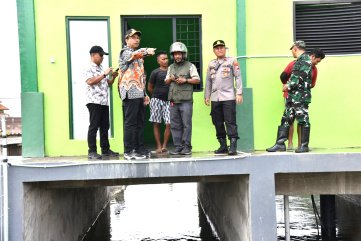 Usai Serahkan Sembako, Pemkab Sidoarjo Berencana Buat Sudetan Baru Guna Maksimalkan Pembuangan Air Banjir Genangi 4 Desa