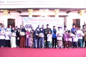 Serikat Pekerja Nasional (SPN) PT. Ecco Indonesia, Berikan Santunan Kepada 1500 Anak Yatim di Sidoarjo