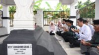 Ziarah ke Makam Bupati Sidoarjo Pertama: