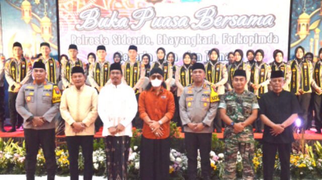 Polresta Sidoarjo Gelar Buka Puasa Bersama, Perkuat Persatuan dan Kebersamaan