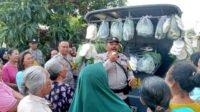 IMG_20240607_211432 Jum’at Berkah, Patroli Kamtibmas Polisi Bagikan Sayur ke Warga