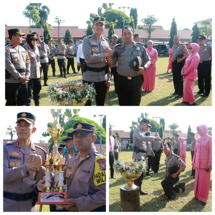 Tradisi Siram Air Kembang Warnai Kenaikan Pangkat 62 Personel Polres Jombang