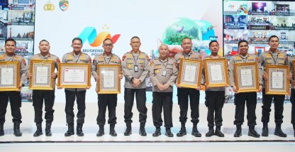 Polres Jombang Raih Penghargaan Sebagai Unit Pelayanan Publik Terbaik dari KemenPAN-RB