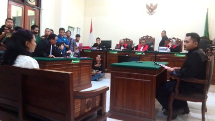 Direktur PT GTI Indah Catur Agustin, Dituntut 3 Tahun Penjara: Menurut Penasehat Hukum terdakwa, Tuntutan Jaksa Tidak Masuk Akal