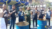 Lindungi Industri Dalam Negeri: Impor Ballpress Dilarang !, Bea Cukai Tanjung Perak Musnahkan Lebih Dari 4 Ton Ballpress Ilegal