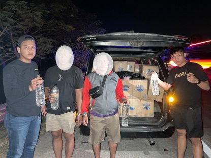 Himbau Masyarakat Agar Tidak Menjual Miras: Polres Jombang, Gagalkan Pengiriman 834 Liter Arak Putih di Jalan Tol Jombang - Mojokerto