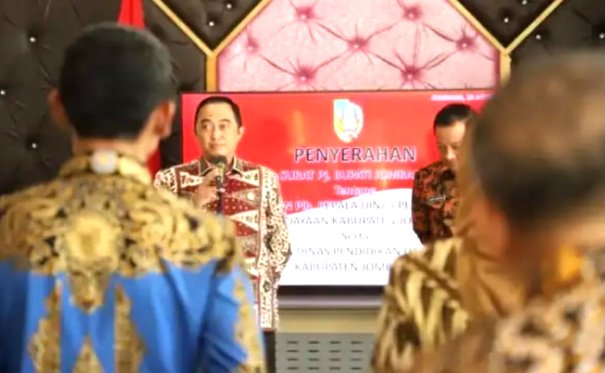 Kepala dan Sekretaris Disdikbud Jombang Diberhentikan Akibat Skandal Video Diduga Mesum