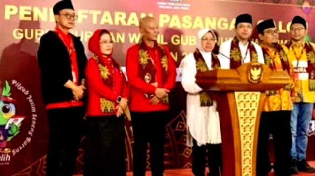 Risma dan Gus Hans Daftar Pilgub ke KPU Jatim, Akan Bersih-bersih Jawa Timur