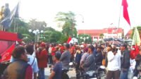 Demo Warga Pesisir Pantai Bersama Mahasiswa Tolak Reklamasi Di DPRD JATIM dan Kantor Wali Kota