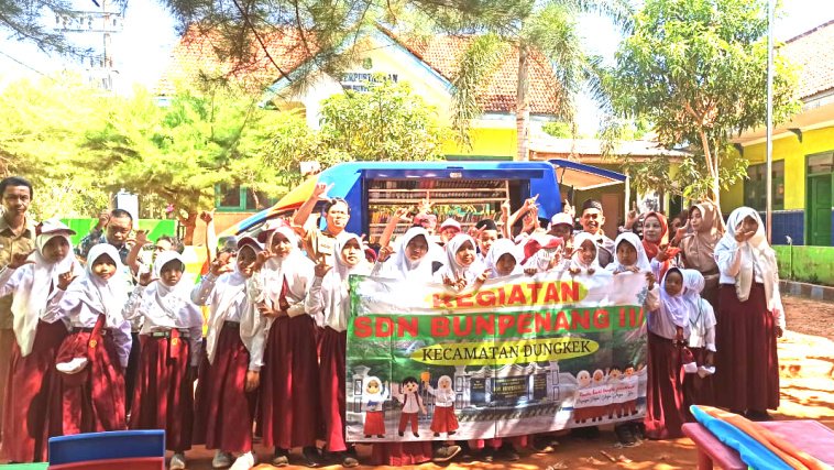 Tingkatkan Minat Baca di Kalangan Pelajar, Dispusip Sumenep Kunjungi Ratusan Lembaga Pendidikan