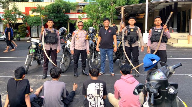 Polres Tanjung Perak Gagalkan Rencana Tawuran Remaja di Surabaya, Lima Orang Diamankan