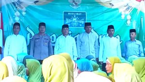 PEMDES GOLAN BERSAMA NU MENGGELAR PENGAJIAN RUTIN MUSLIMATAN