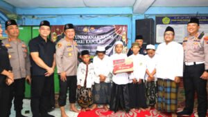 Tebarkan Kepedulian di Bulan Suci Ramadhan: Kapolrestabes Surabaya Gelar Bhakti Sosial di Ponpes Tahfidhul Qur'an Sunan Giri