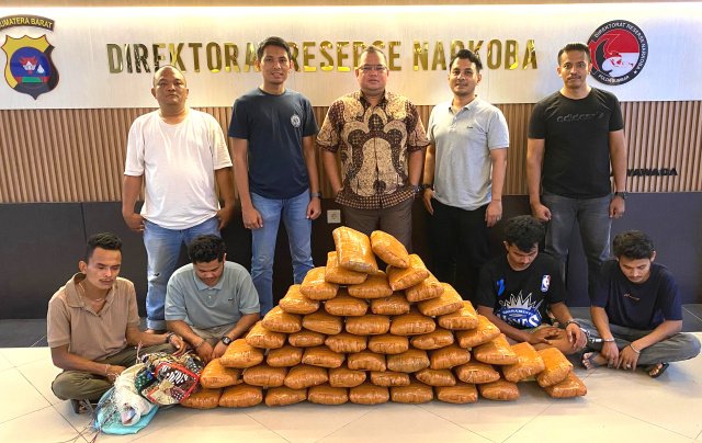 Polda Sumbar Gagalkan Peredaran 47 Kg Ganja, Empat Tersangka Diamankan di Dua Lokasi