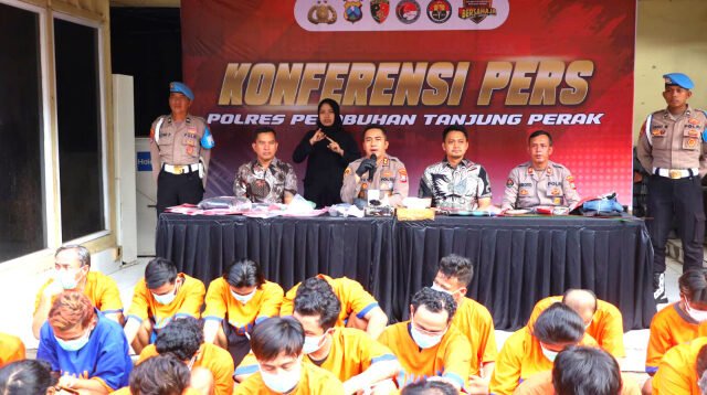 Polres Pelabuhan Tanjung Perak Ungkap 100 Persen Kasus Kriminal Selama Operasi Pekat II Semeru 2025