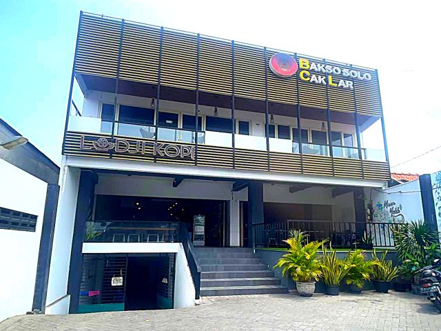 Bakso Cak Lar Bersama Lightbox Resto & Cafe di Banyu Urib, Pilihan Tempat Event Nyaman dengan Hiburan Lengkap