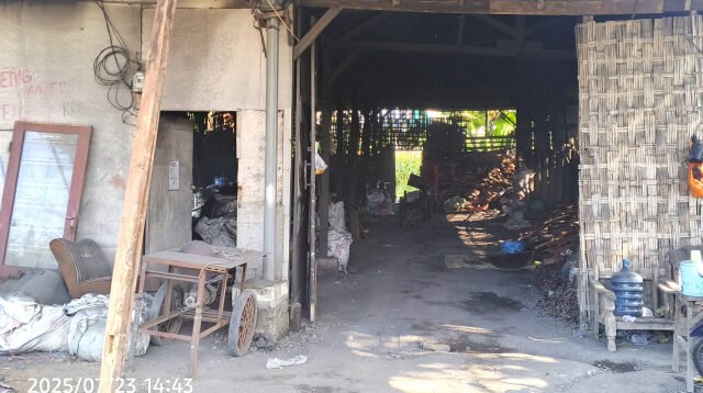 Usaha Peleburan Logam Diduga Ilegal di Gresik Tak Tersentuh Hukum, Warga Hanya Terima Dampak