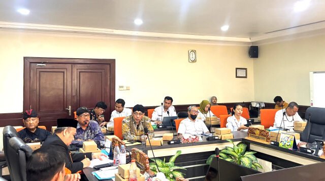 BLM Desak Penguatan Raperda Pelestarian Budaya Surabaya dalam Audiensi Komisi D DPRD