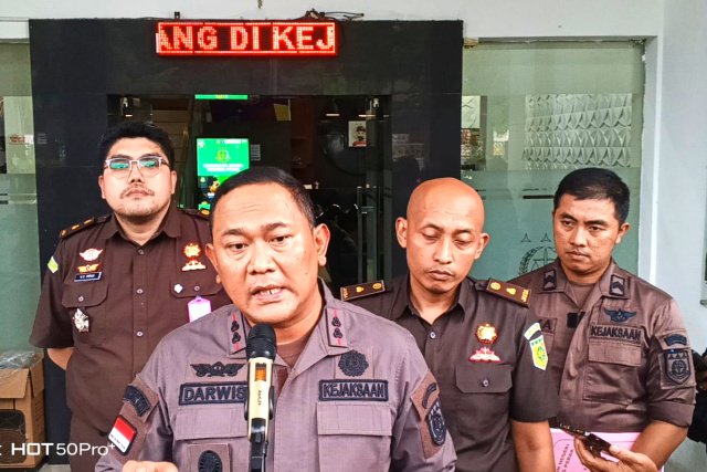 Kejari Tanjung Perak Tetapkan 6 Tersangka Kasus Korupsi Pengusahaan Kolam Pelabuhan Tanjung Perak