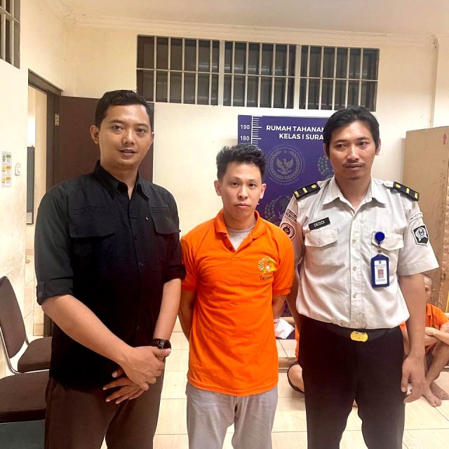 Kejari Tanjung Perak Eksekusi Rio Pangestu Terpidana Kasus KDRT, Jalani Hukuman di Lapas 1 Surabaya