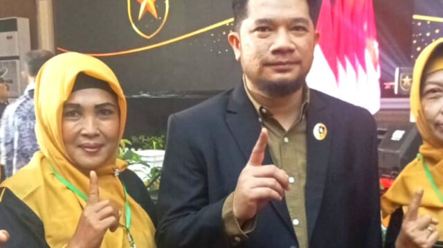 Partai Ummat “1000 Persen” Dukung Pernyataan Amien Rais soal Seskab Teddy