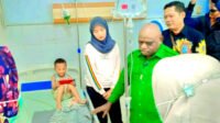 Menteri HAM Natalius Pigai Sidak RSIA IBI Surabaya, Soroti Dugaan Keracunan Massal Program MBG