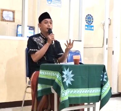 Menjemput Berkah Jumat: Kajian Rutin "Ngopi Bareng" di Masjid Remaja Kalilom Lor