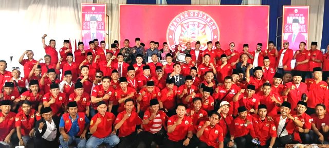 Ketua Umum Lantik Pengurus DPAC MADAS Sedarah Sokobanah, Fokus Perkuat Kaderisasi dan Program Sosial